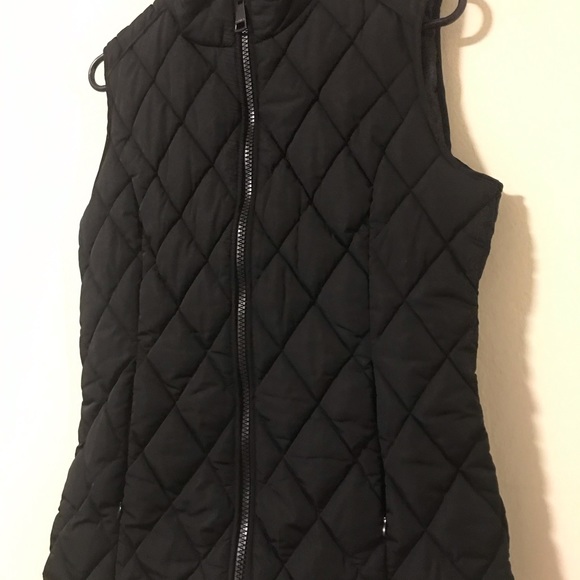Black Diamond Quilted Vest - Picture 2 of 3